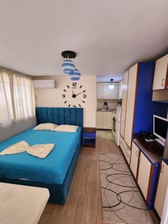 Beach Studio Apartment - Golem - 0
