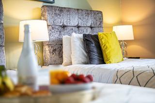 Central Leamington Spa House with Free Parking, Fast Wifi, Smart TV with Free Netflix and Garden by Yoko Property - 4