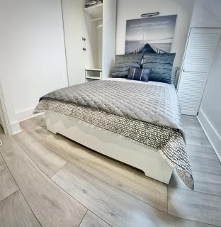 BEAUTIFUL 2 Bedroom Apartment CENTRAL Wimbledon, 2 min walk to Wimbledon Station - Londra - 9