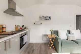 Ty Cwtch - Nottage - 8