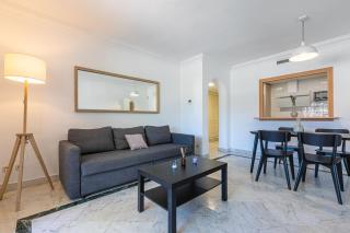 Puerto Banus, Marina Banus, 2BR, 2BTH, pool, parking, Marbella, 1J - 2