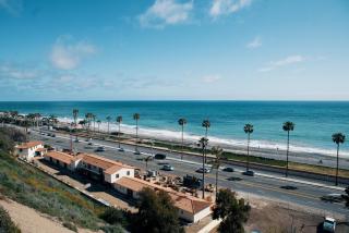 El Caminante Bar & Bungalows - Capistrano Beach - 7