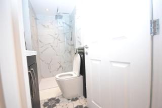 Freshly refurbished, peaceful Victorian house - 9
