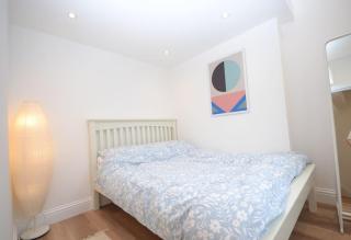Freshly refurbished, peaceful Victorian house - 6