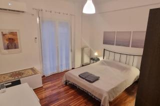 Efi's cozy and bright one-bedroom apartment - Atene - 0