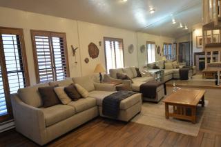 South Penthouse Pool-Spa Ski-in out Gym, Sauna, Laundry, BBQ - Brian Head - 4