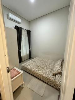 Mangga Homestay Ponorogo - 4