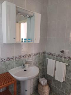 Els Poblets Denia offers Casa Crosby - Private studio within walking distance to the beach - Miraflor - 8