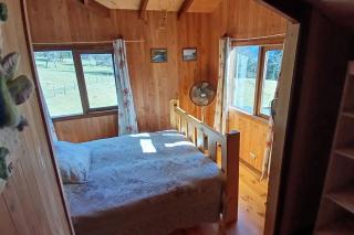 Family home, panoramic views of lake & countryside - 2