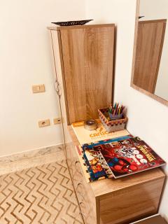 Ennasr, Apt très bien équipé, central et paisible - Borj Turki - 4