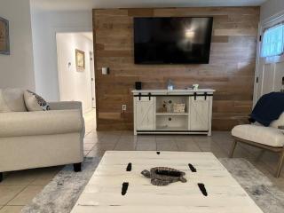 Lagniappe Retreat - Long Beach - 6