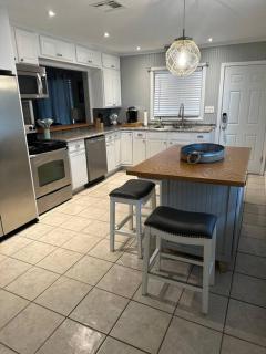Lagniappe Retreat - Long Beach - 2
