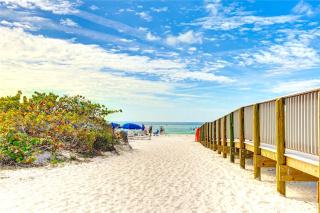 Two units! Pool, jacuzzi, sunsets, bars, snorkeling & paddling. 1-min to path of Siesta Beach! - Siesta Key - 4