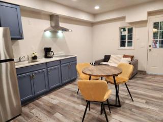 Peaceful and Cozy Studio - 4