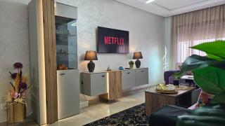 Sweet Home 2 Bedroom, 2 Bath with Dressing Room & Balcony, Casablanca - Casablanca - 1