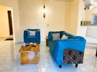 Exclusive Boutique Style Villa - Freetown - 8