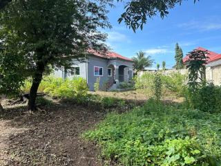 Exclusive Boutique Style Villa - Freetown - 6