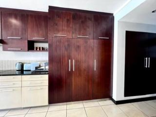 Icon NO LOAD SHEDDING Modern Studio - City - Cape Town - 8