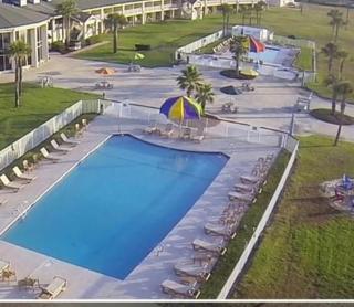 Simpson's on King w Garottage Pool access live oak - Jekyll Island - 8