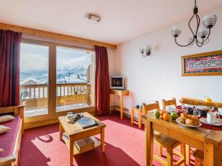 Ski Getaway with Shared Pool - 9