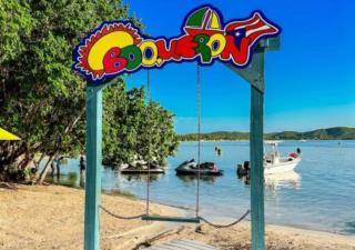Centrally Located Beach and Restaurant Centric - Cabo Rojo - 4