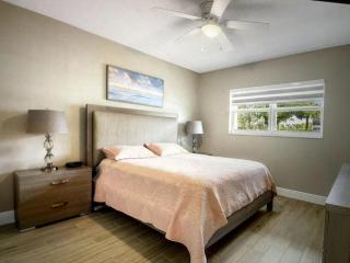 Charming Get-a-Way At the Beach - Fort Lauderdale - 2