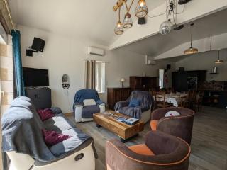 Maison Familiale avec Piscine Privée et Grand Jardin - FR-1-653-266 - Magnac-Lavalette - 5