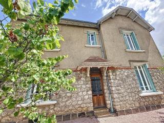 Gîte tranquille avec jardin, parking et Wi-Fi à La Ferté-Hauterive - FR-1-489-549 - 6