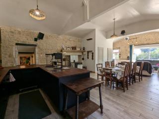 Maison familiale avec piscine privée et jardin pour 11 pers - FR-1-653-265 - Magnac-Lavalette - 9