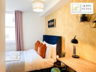 Last-Minute Reserve l Premium Deal on 2 Double Bed Apartment for 6 Guests l Best Deals l Hofin Stays Short Lets & Serviced Accommodation - Londra - 3