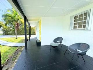 Modern Miami Family Cottage Beach 15 min - 5