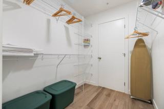 Top Rated Luxury Stay with Free Banff Access, BBQ, Netflix, Patio Dining, Sleeps 4 - Calgary - 5