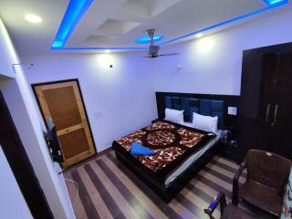 The Heaven Tree - Srinagar - 8