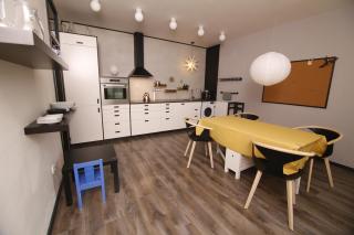 Large 120m apartment with garden and cat near ZOO - Prague - 2