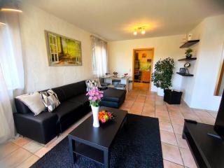 Ruhige Ferienwohnung mit Garten am Fluss - Katzweiler - 8