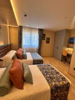 Hotel Sapphire - 1