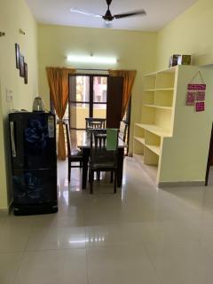 KesarHomes FLT101 2BHK 1st Flr -HomeStay-Lift-AC-Kukatpally - Kukatpally - 9