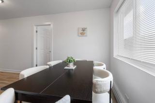 Cozy 2BR Near O Hare Free WiFi and Parking - Des Plaines - 5