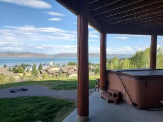 Bear Foot Lodge - Amazing Views! Arcade, Hot Tub, Family Fun Cabin! - Garden City - 9