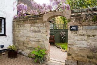 Daisy Cottage - Warwick - 1