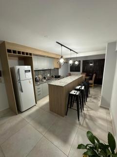Departamento completo de 3 habitaciones y 2 baños - Corrientes - 0