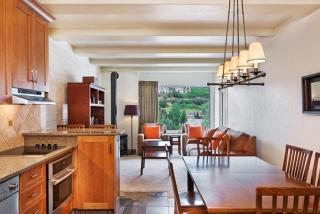 Skiers retreat in this 1BD condo with pool spa restaurant onsite - 1