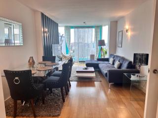 Modern apartment next to Hayes and Harlington station - 9