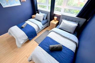 2 BEDROOM FLAT NEXT TO ARSENAL STADIUM - HIGHBURY - London - 3