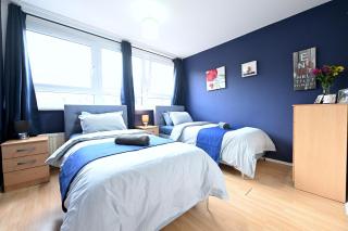 2 BEDROOM FLAT NEXT TO ARSENAL STADIUM - HIGHBURY - London - 1