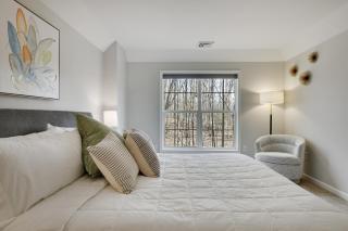 30 Day Minimum Stay - Private Creekside Solace - East Stroudsburg - 8