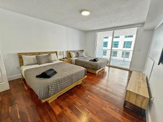 Elegant Centric Vibrant Pool Jacuzzi Free Parking - Miami - 2