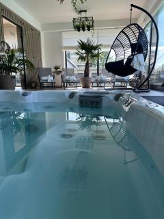 Dom z jacuzzi do 10 osób Zator Willa LuxHouse - 1