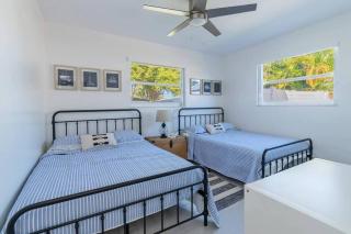 Luxury Waterfront Oasis in Pompano Beach - Pompano Beach - 3