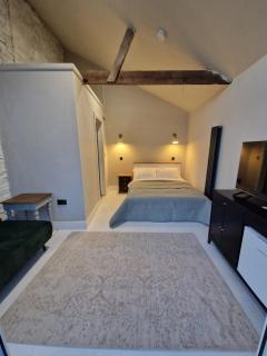 Spacious apartments, sleeps 6, 15min to Milton Keynes - Great Brickhill - 7